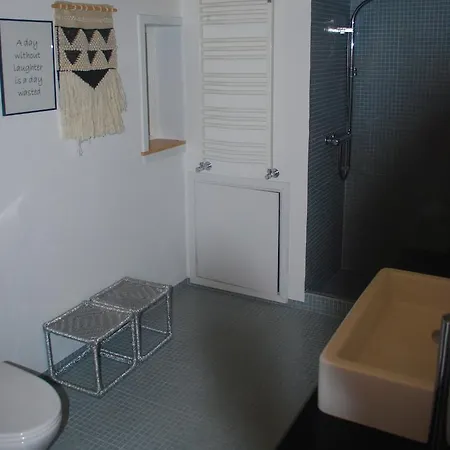 冒险公园公寓 * 灵克宾