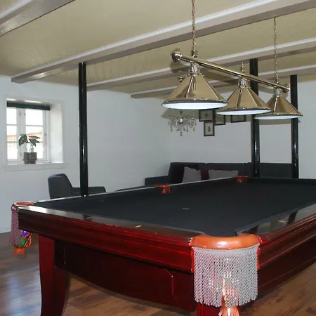 冒险公园公寓 *